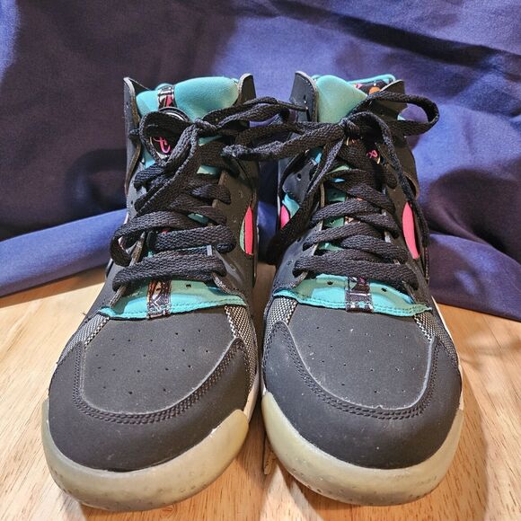 Nike Kids Sneakers Black and Pink - Picture 3 of 7